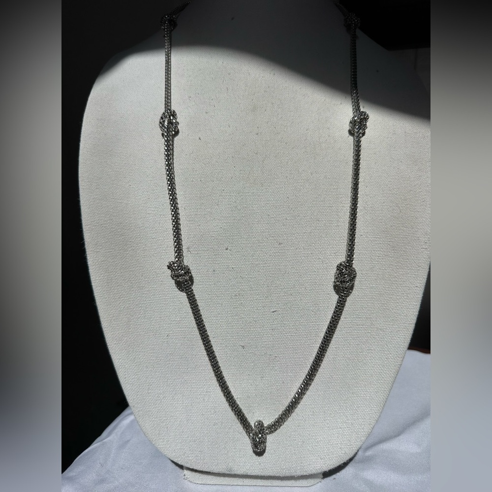 Unusual knotted chain necklace